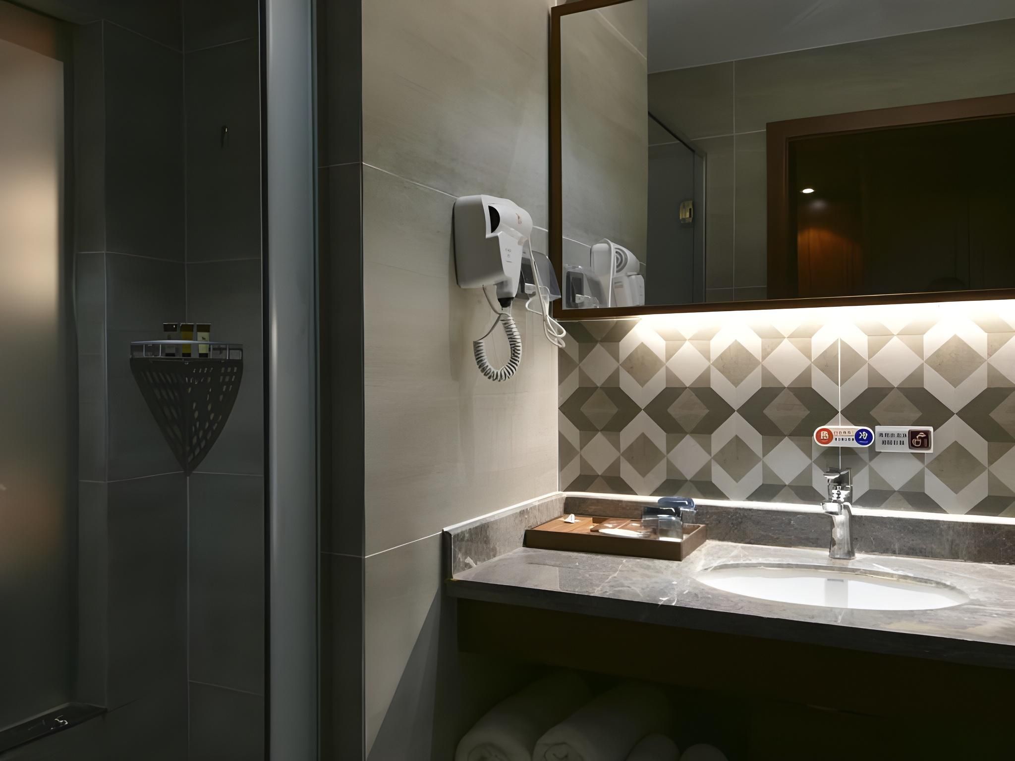 GreenTree Eastern Hotel Handan Daming Bus Station GTI - Oriental Family Room 3