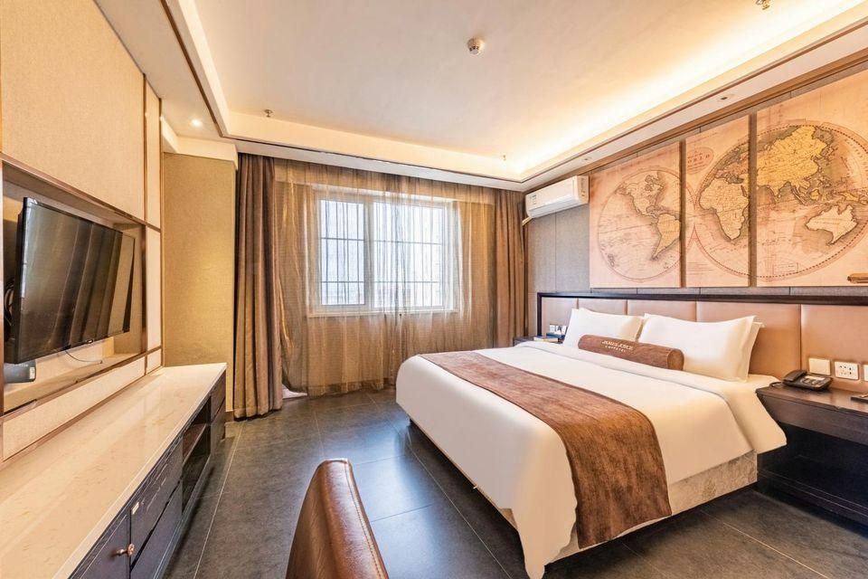 James Joyce - Feifan Bed Room