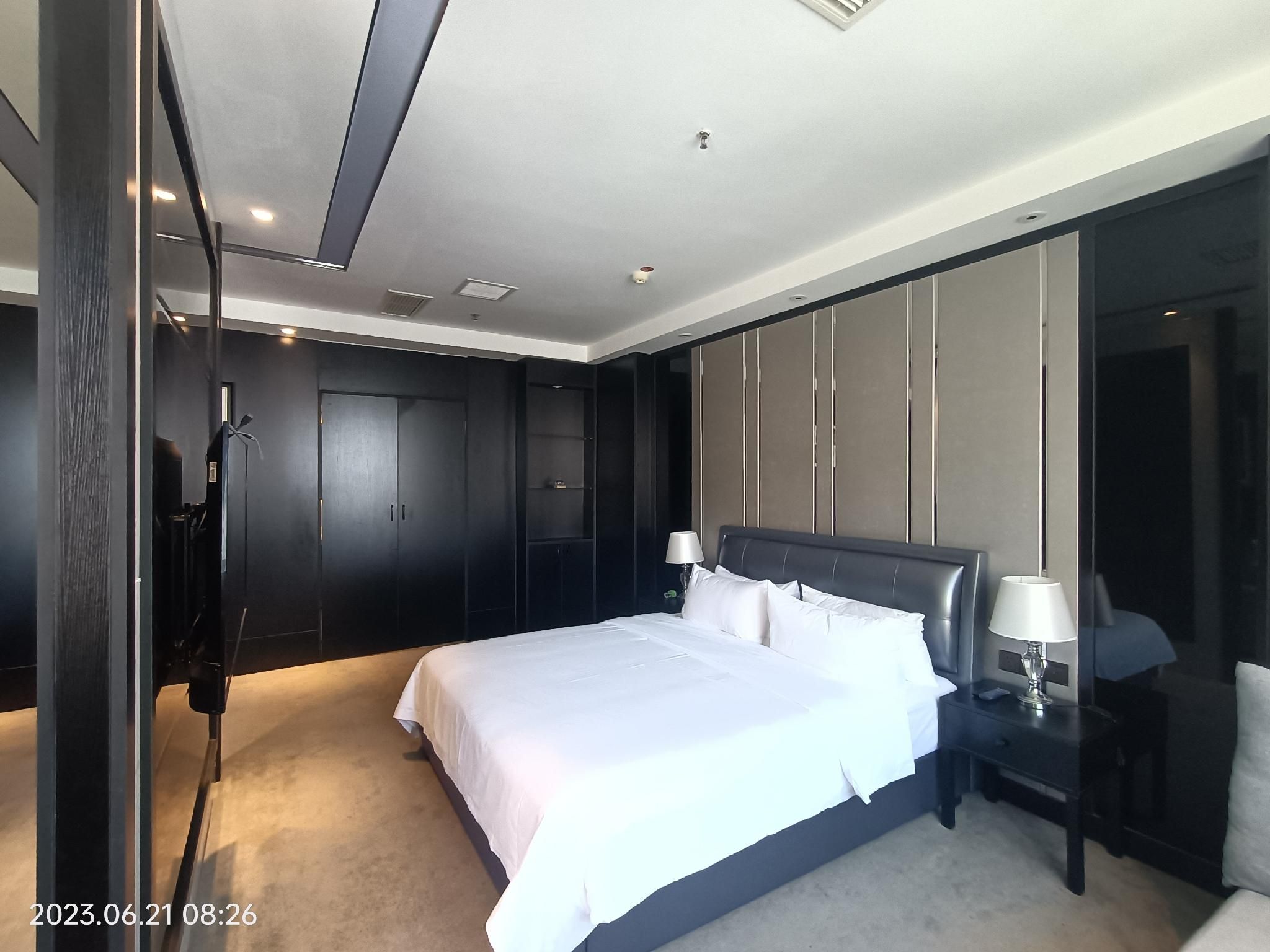 Huazhu - Suite