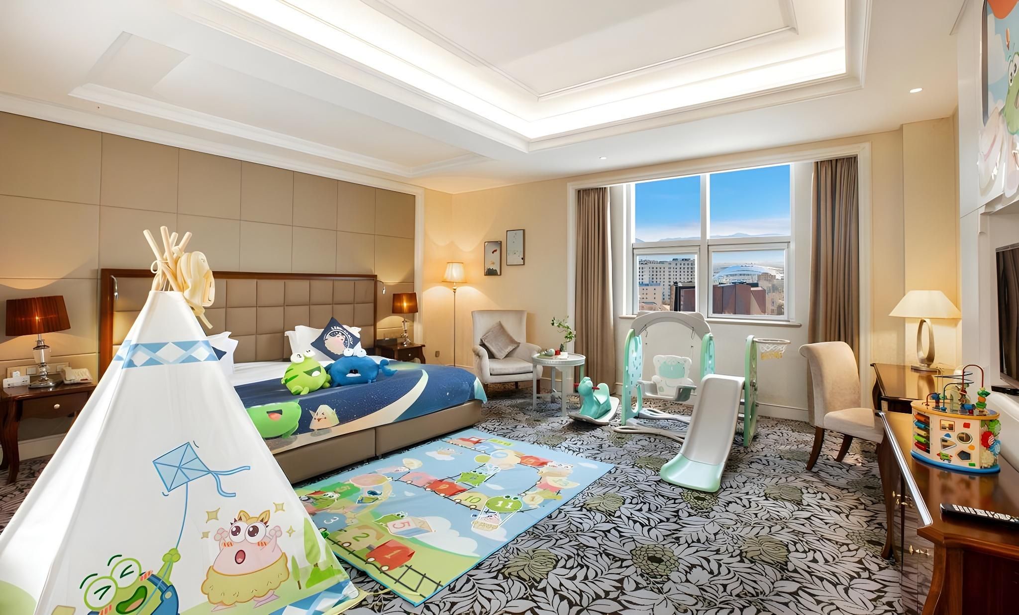Green Frog Family Room