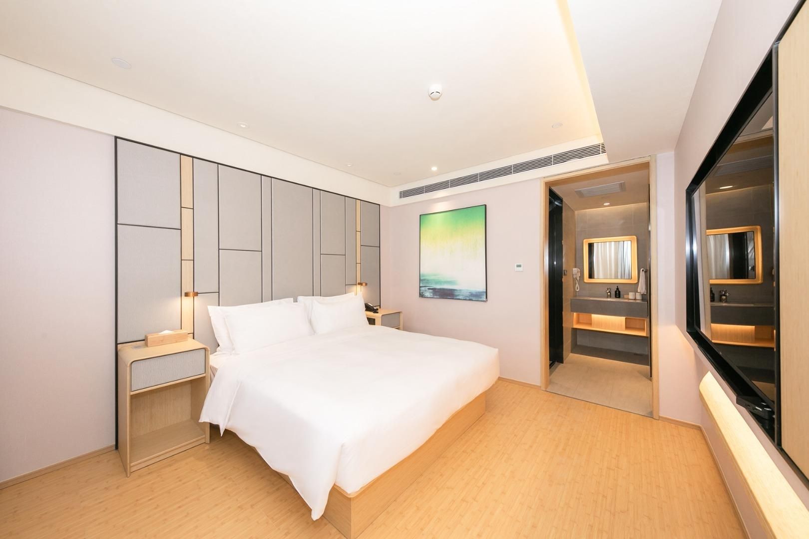 Huazhu - Suite