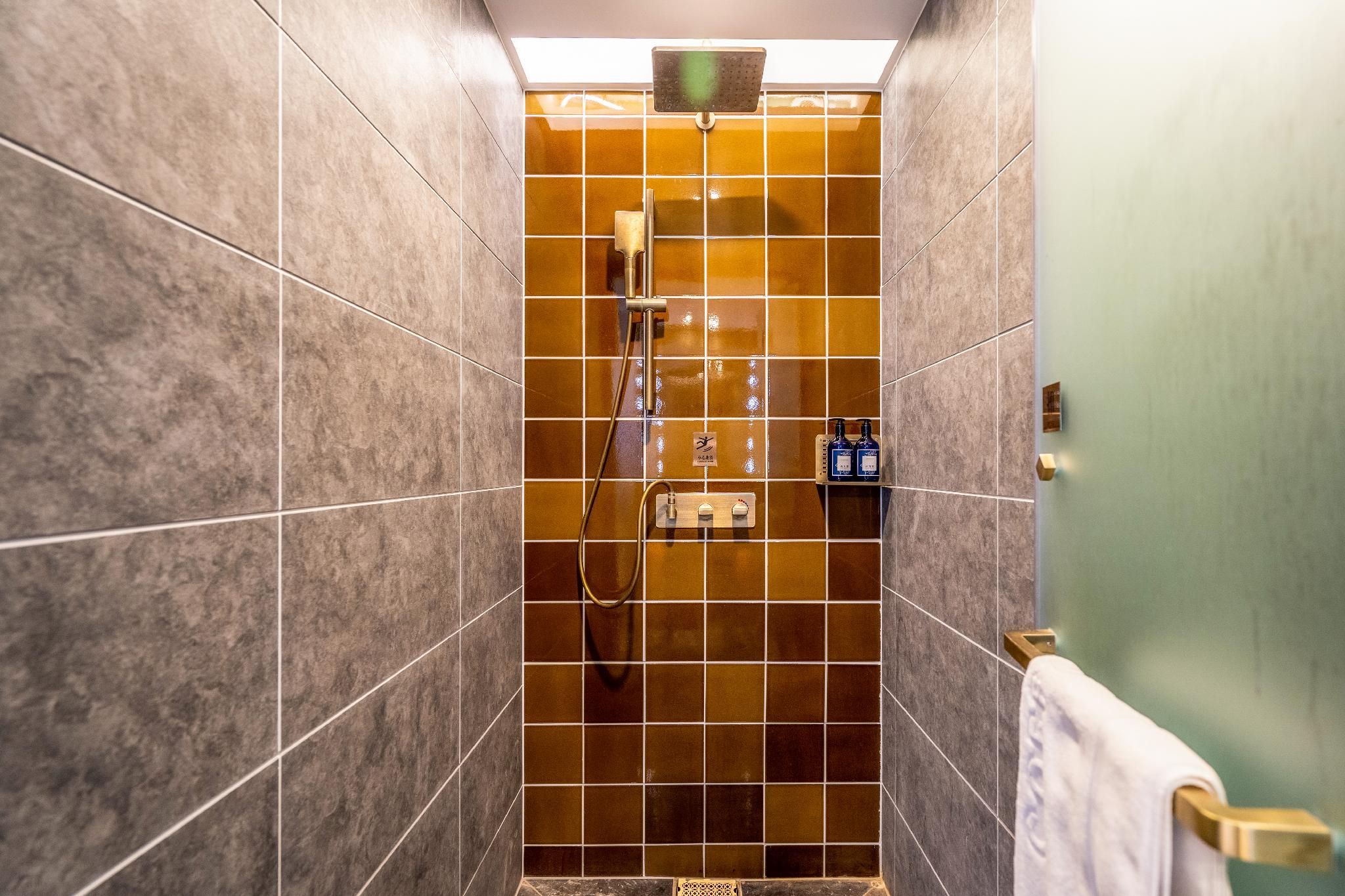 Starway Hotel Zhangjiakou Railway Station Huazhu - Twin Room A 3