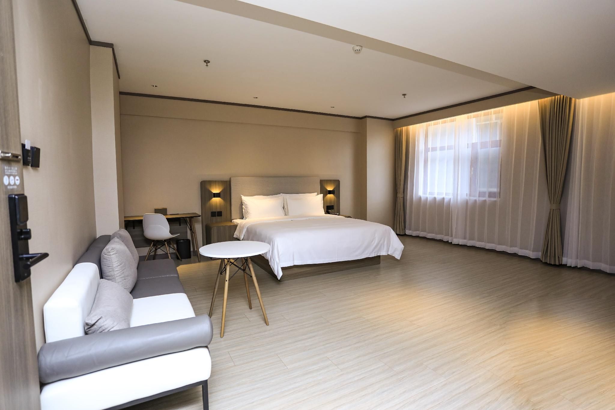 Huazhu - Business Bed Room