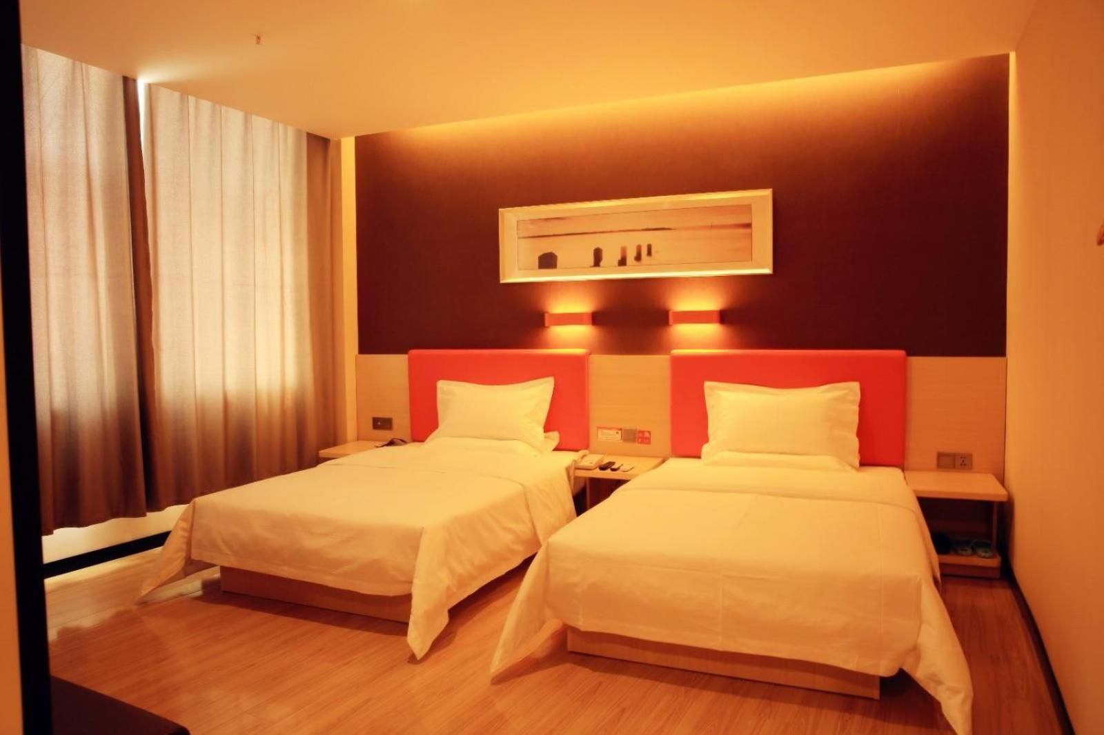 Premium Deluxe Twin Room