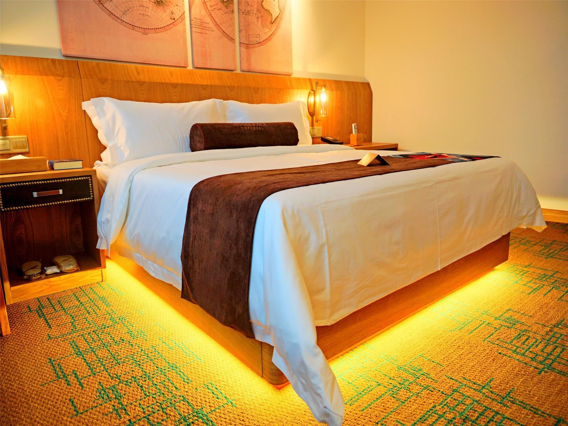 James Joyce - Feifan Bed Room