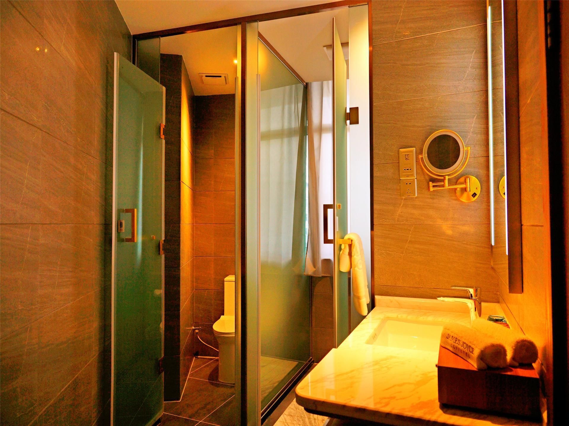 James Joyce - Feifan Bed Room