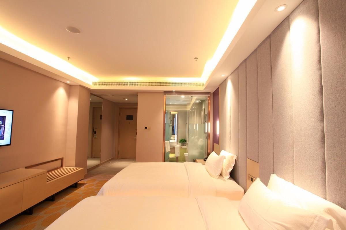 Twin Deluxe Room