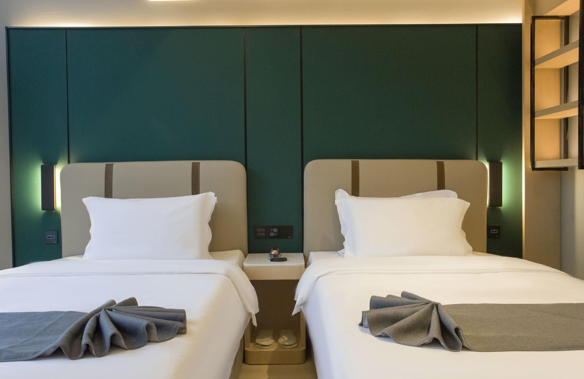 Twin Superior Room