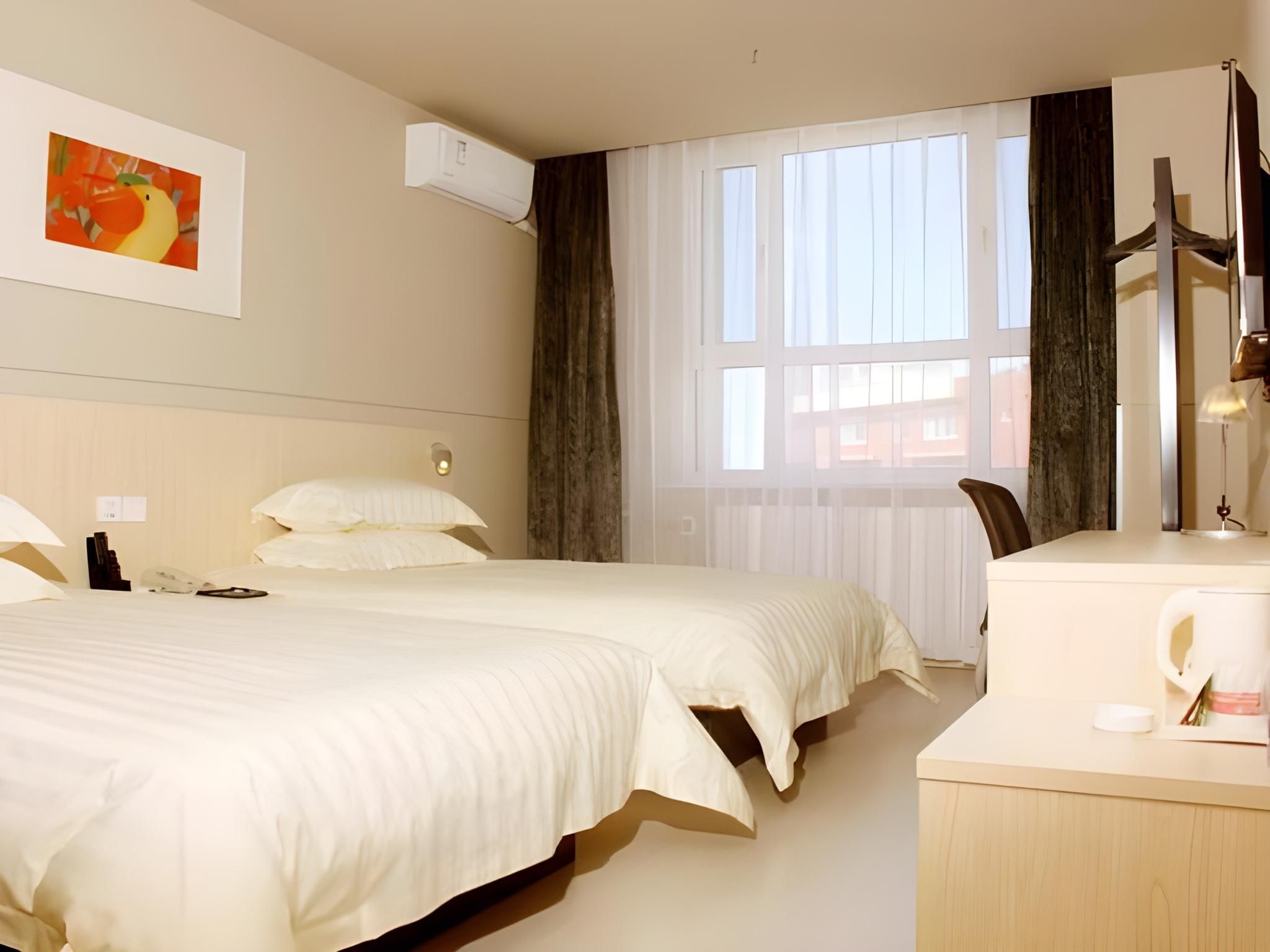 Business Standard Room B