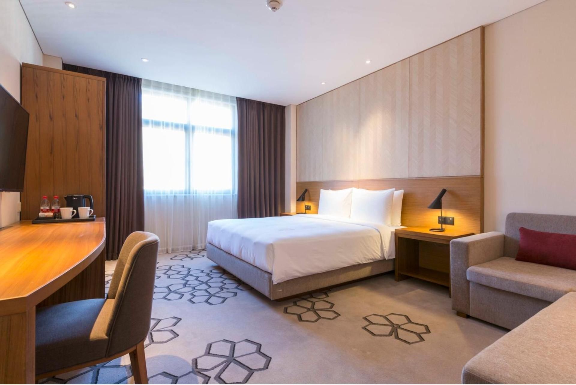King Bed With Sofa Bed