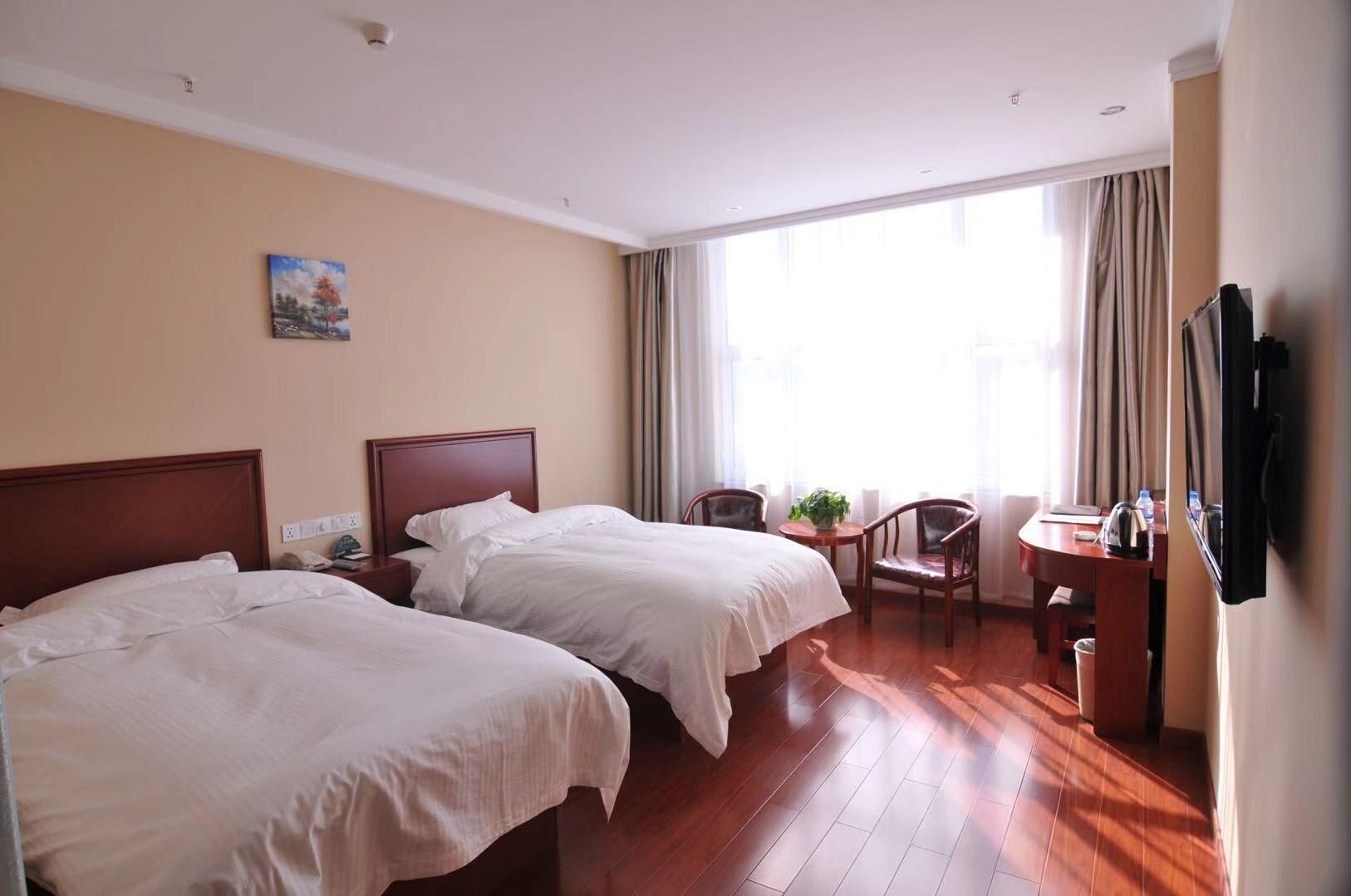 Twin Business Room