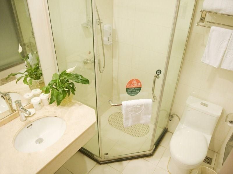 GTR - 1 Bed Guest Room no Window