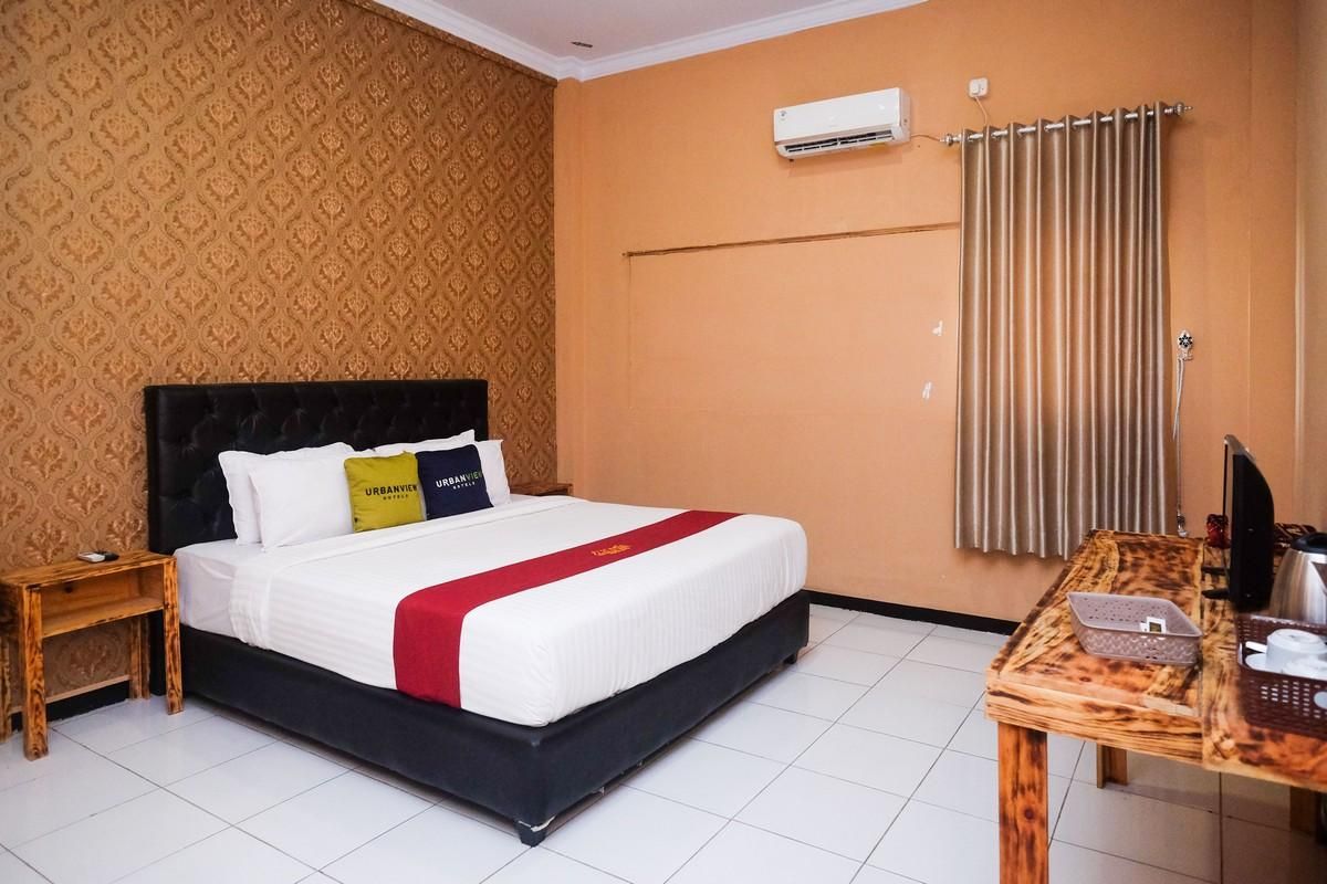 Urbanview Hotel L'Tefa Pemalang Superior Room 2