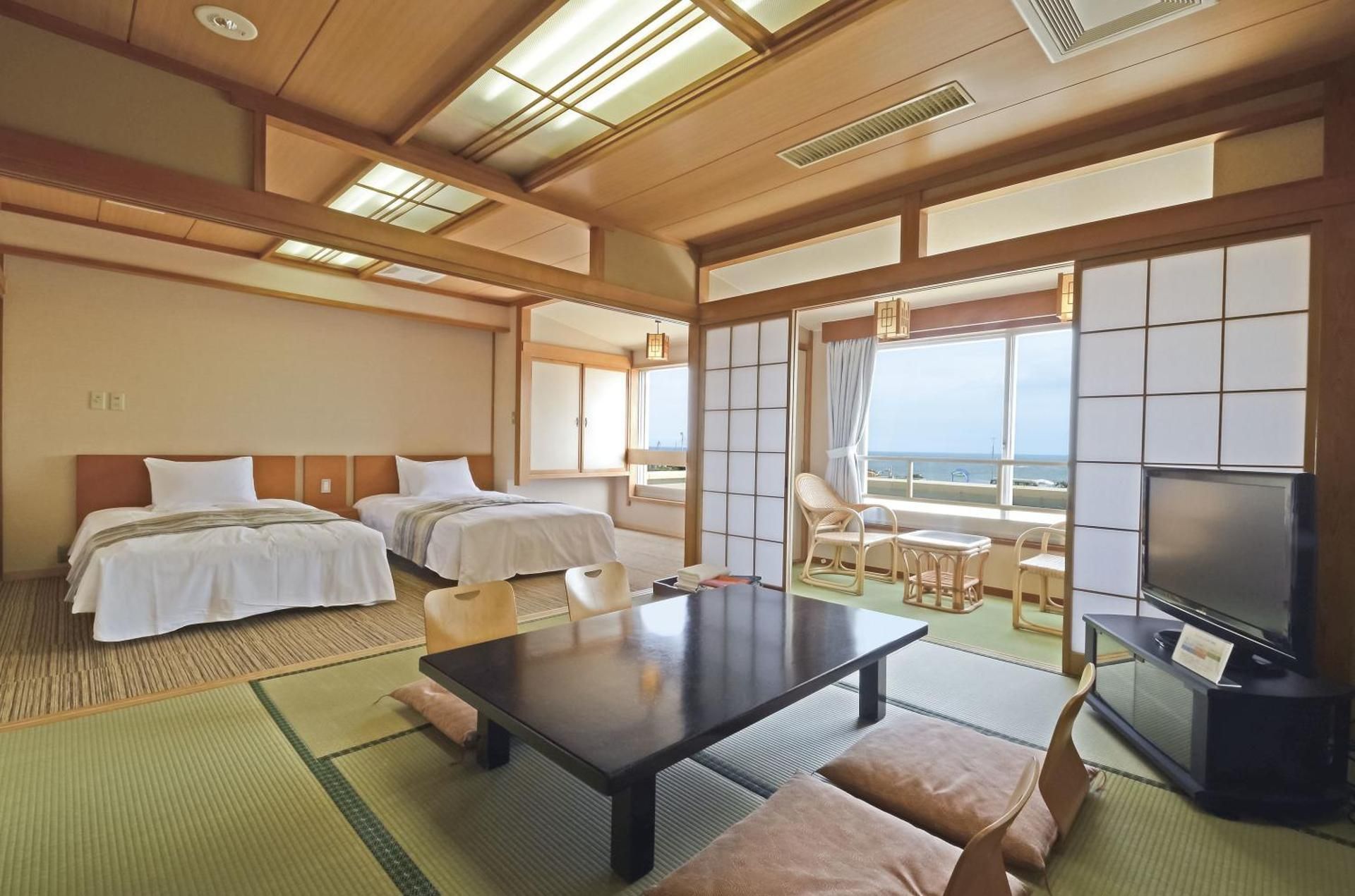 Room with Tatami Area and Sea View - Non-Smoking