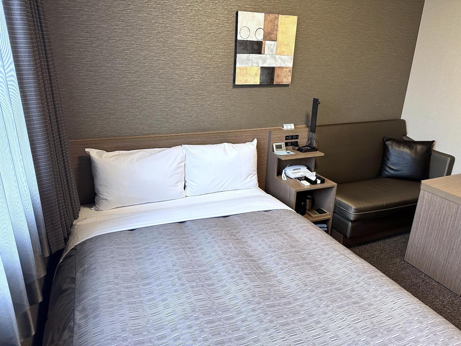 Semi Double Room - Smoking
