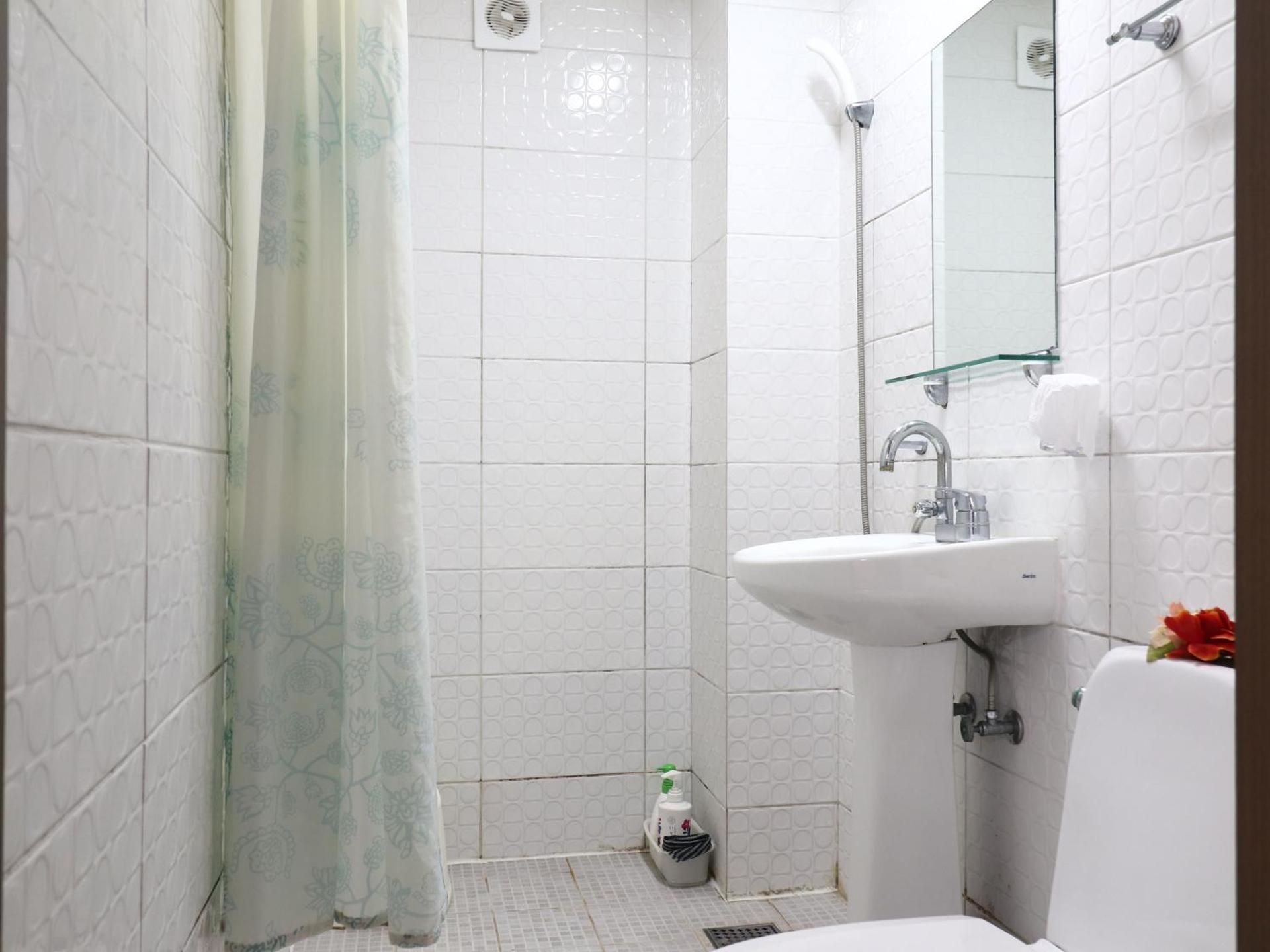 Family Room with Shower