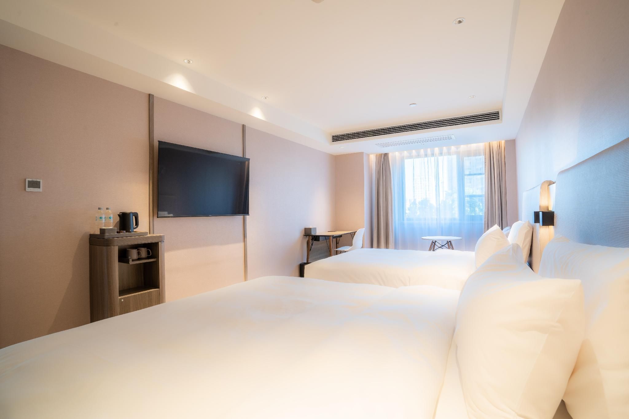 Huazhu - Business Twin Room
