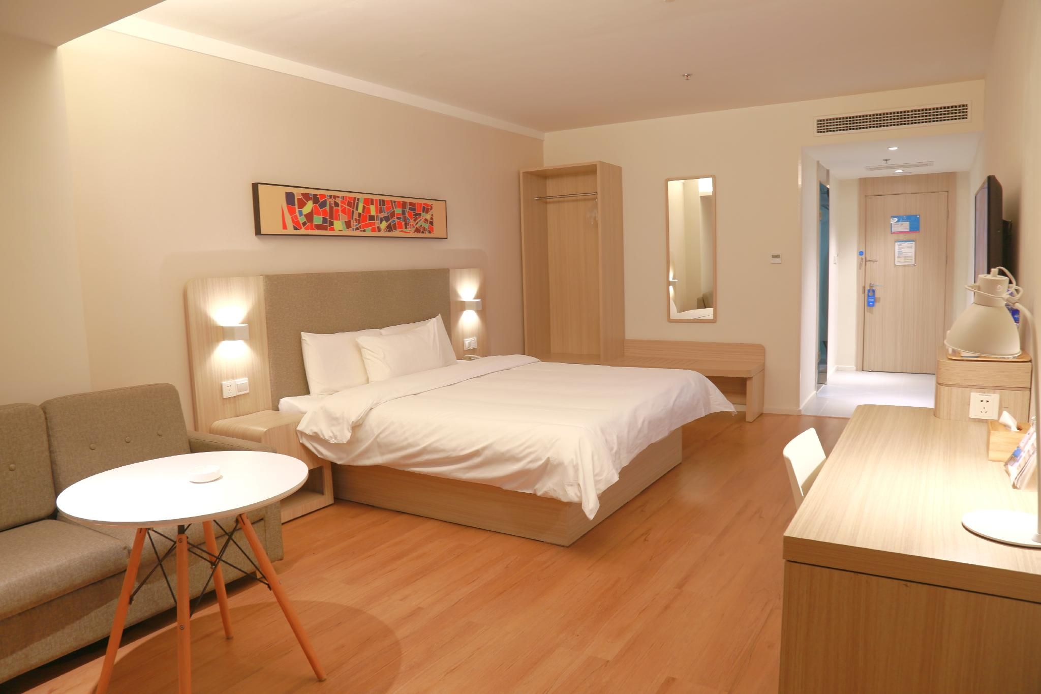 Huazhu - Superior BedRoom