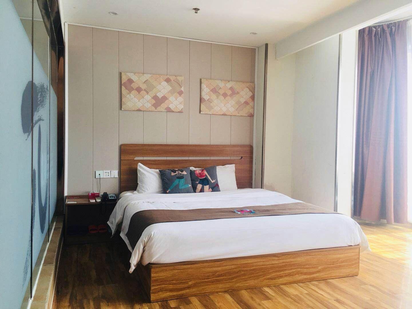 PAI Huixuan Bed Room