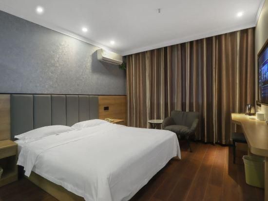 GTR - Guest Room with One 1.8M Bed