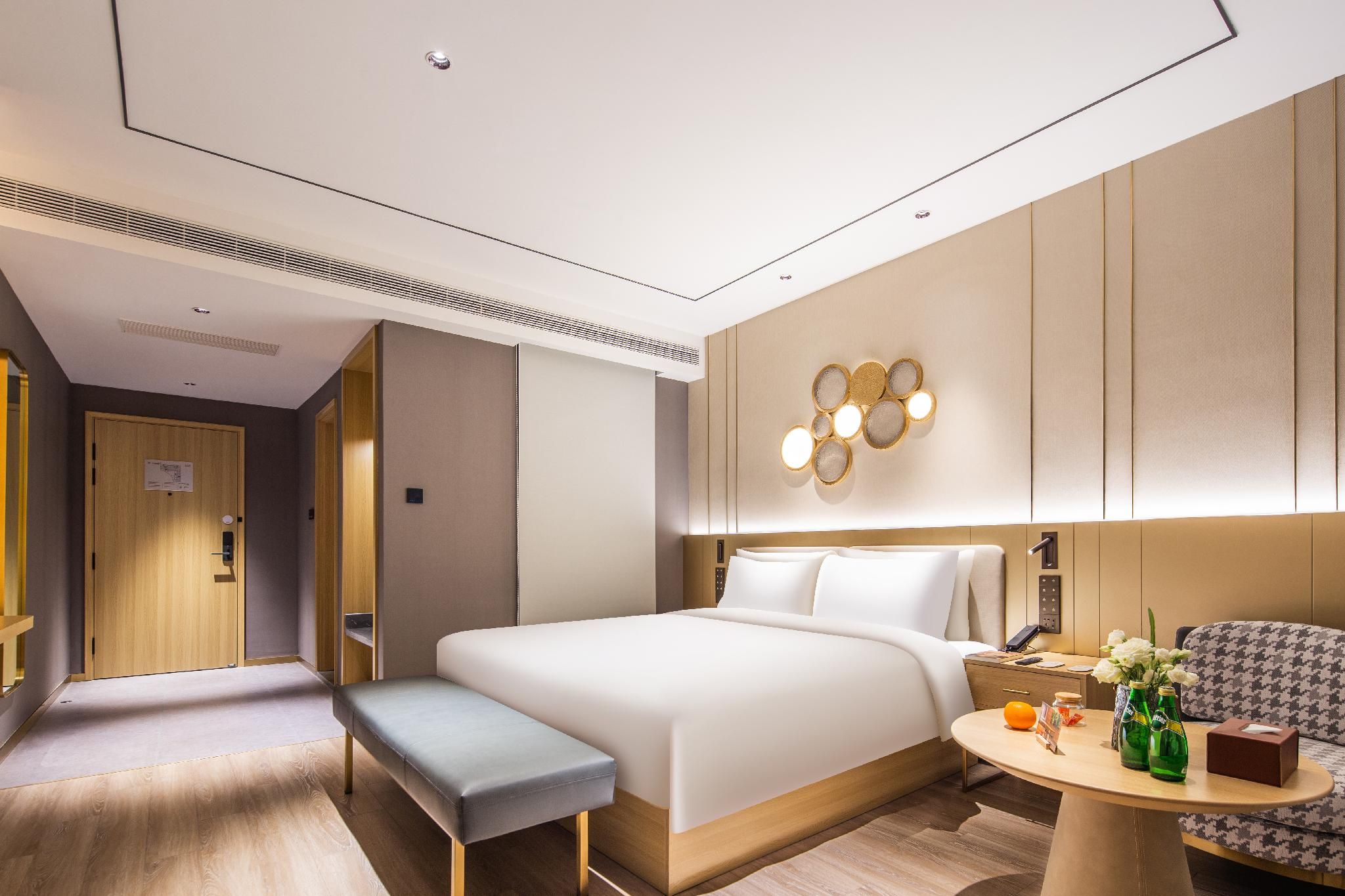 Huazhu - Yueruo Liujin Bed Room