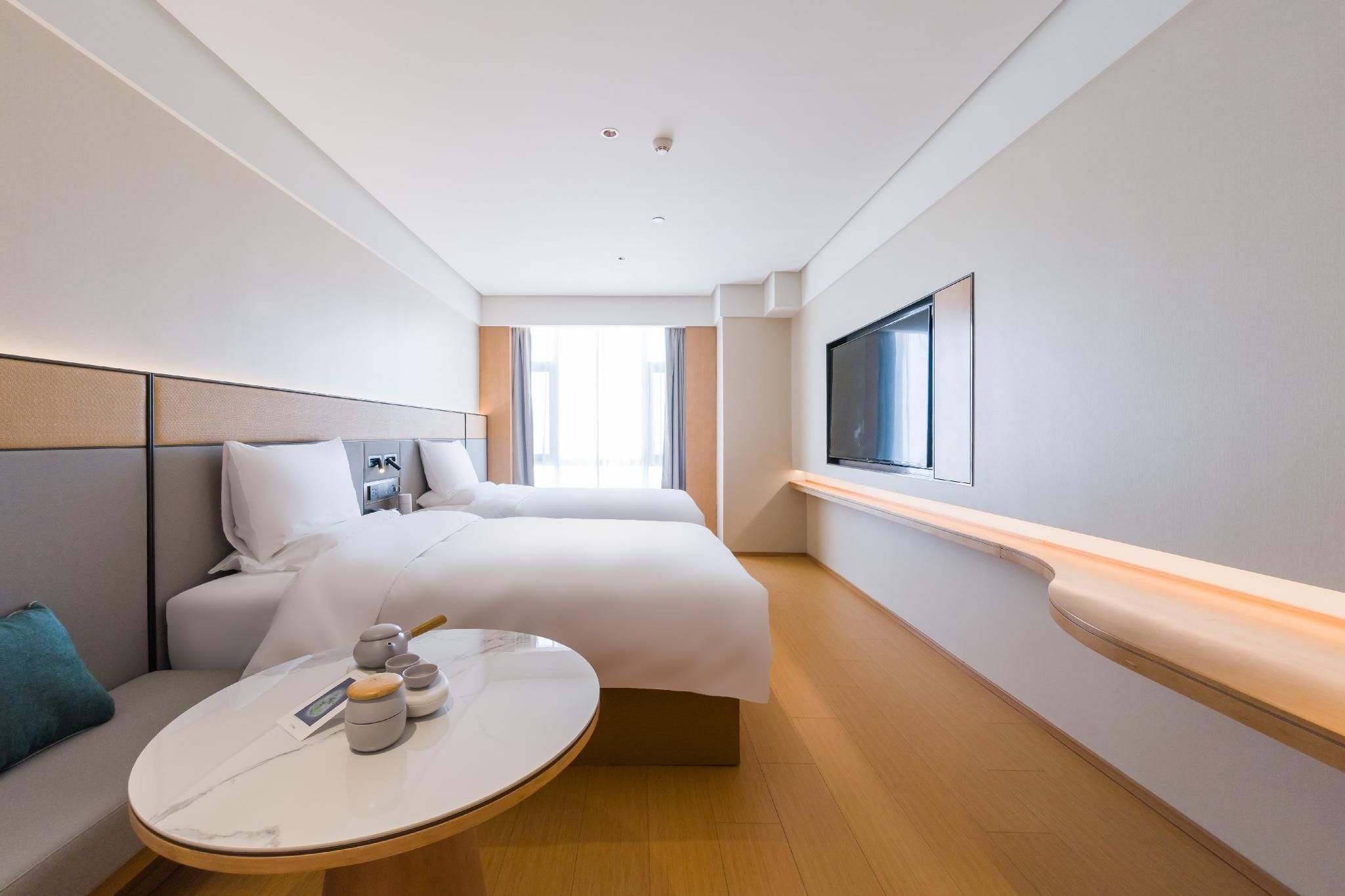 Huazhu - Family Room
