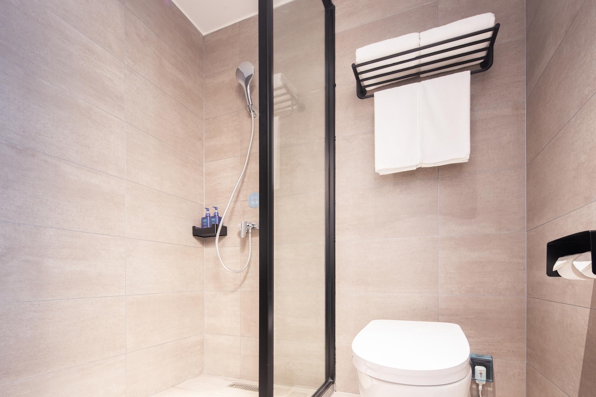 Hanting Hotel Shangqiu Minquan Bingxiong Avenue Queen