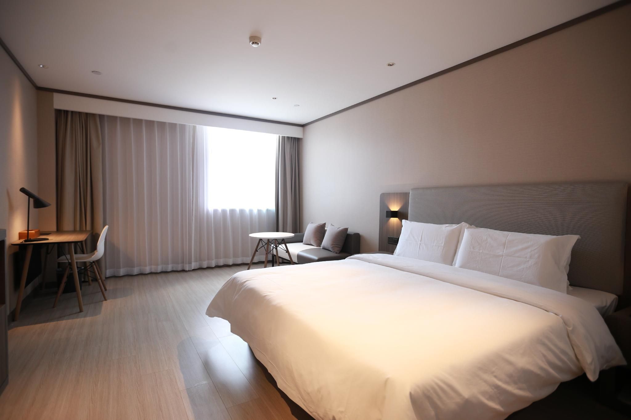 SHUYA Superior Queen Room