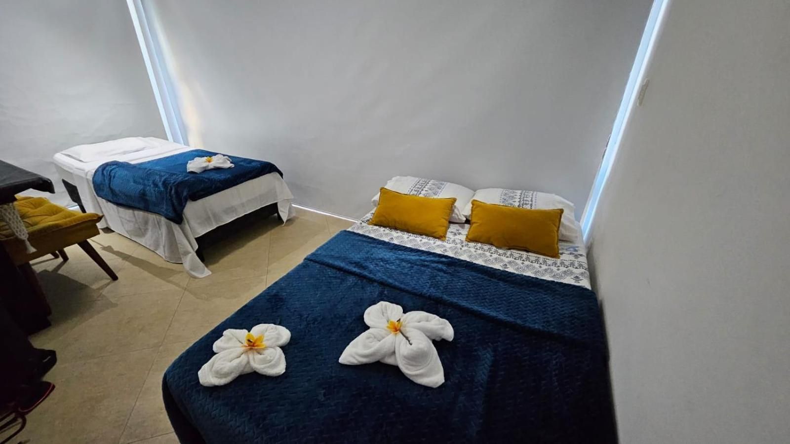 Triple Room with Private External Bathroom
