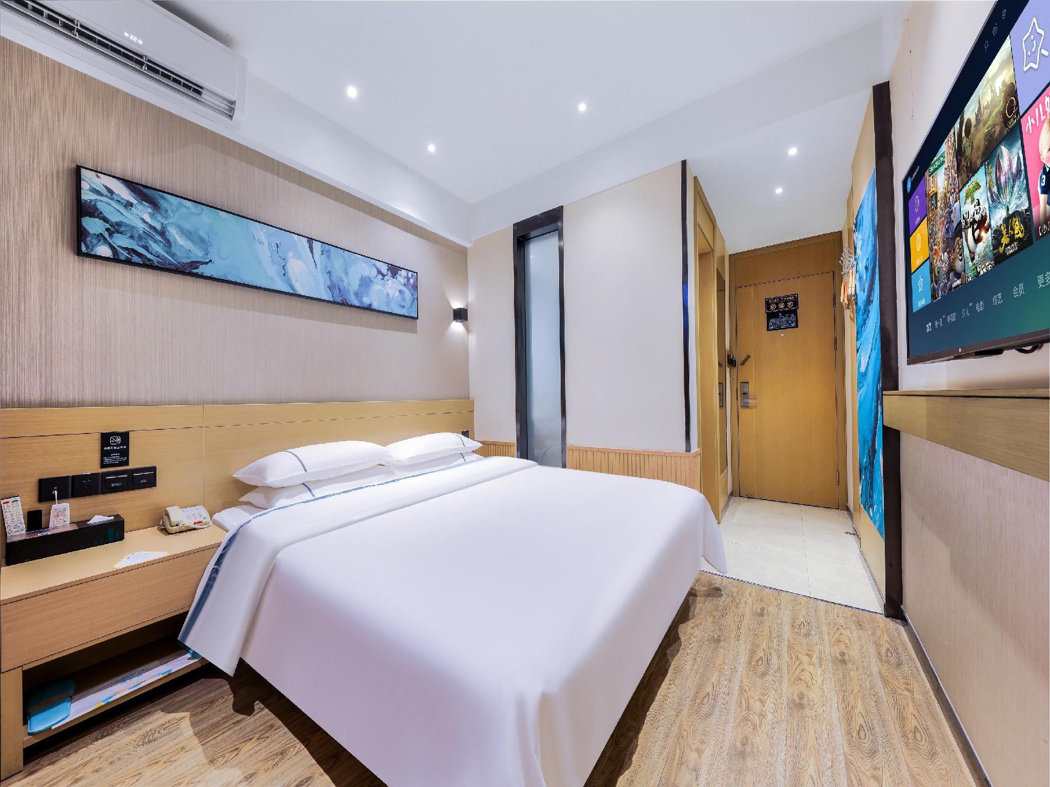 Business Queen Room