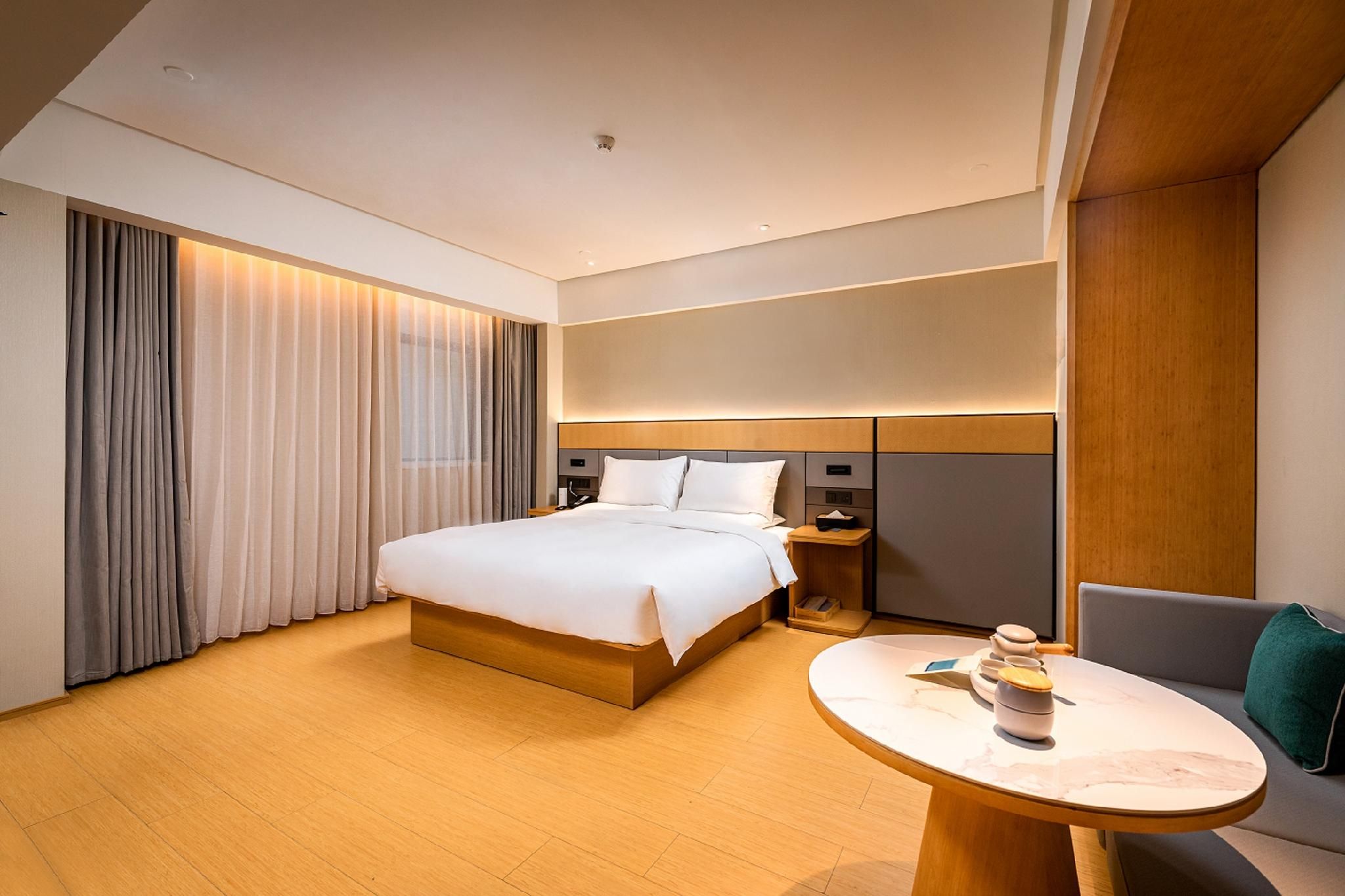 Huazhu - Business Bed Room