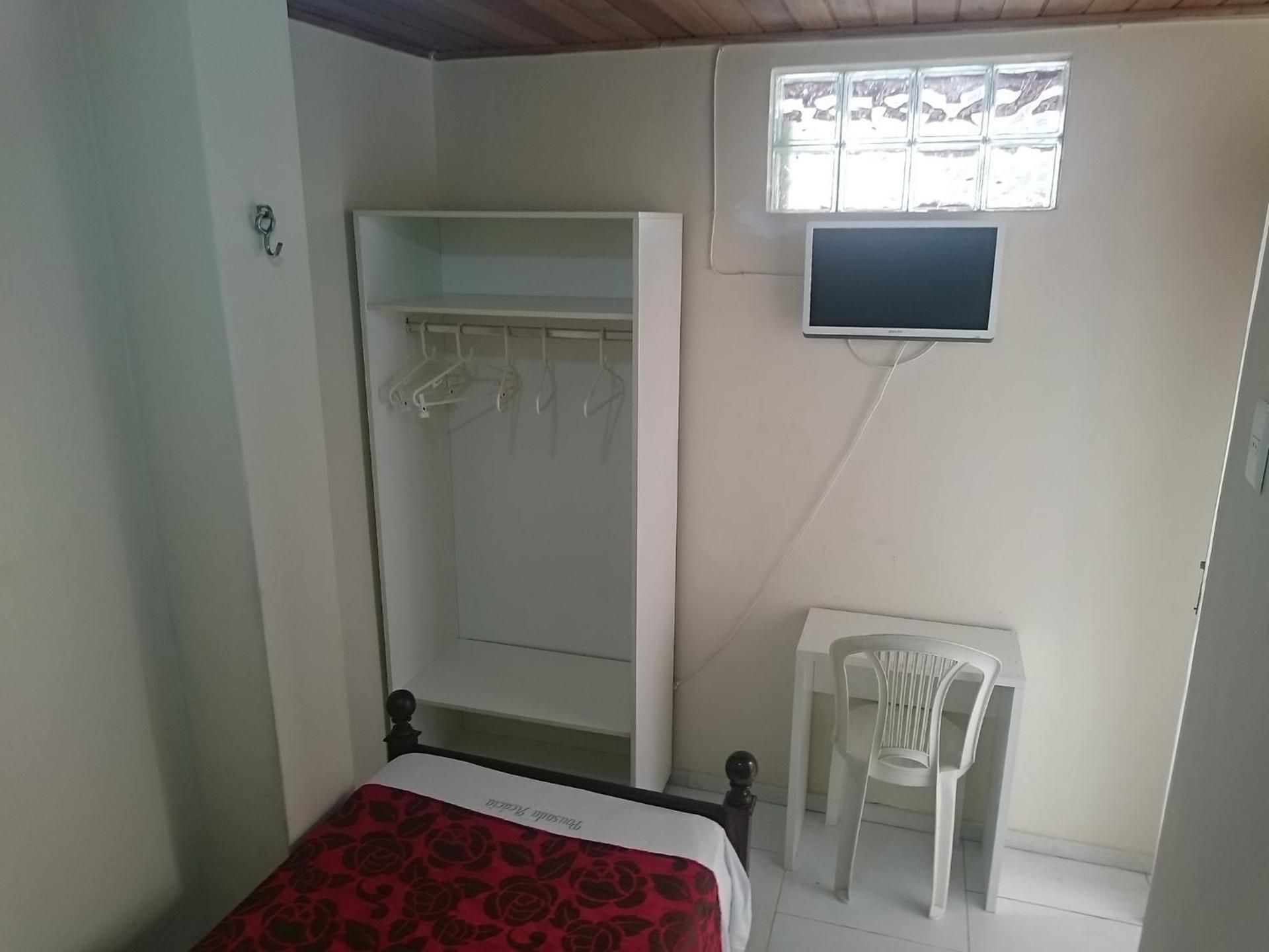 Single Room with Fan