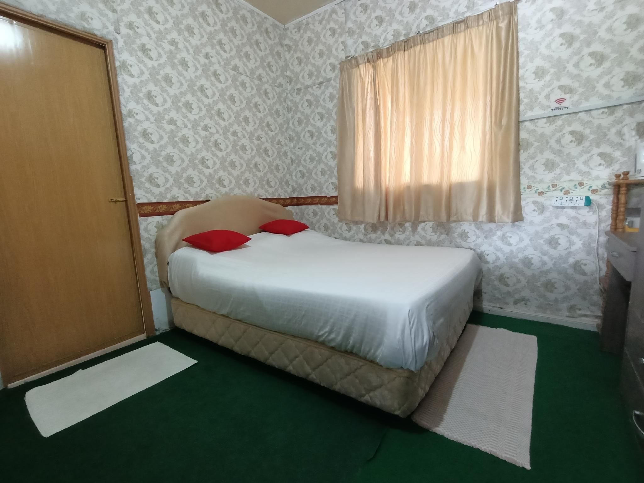 Private Queen Room with Private Bathroom