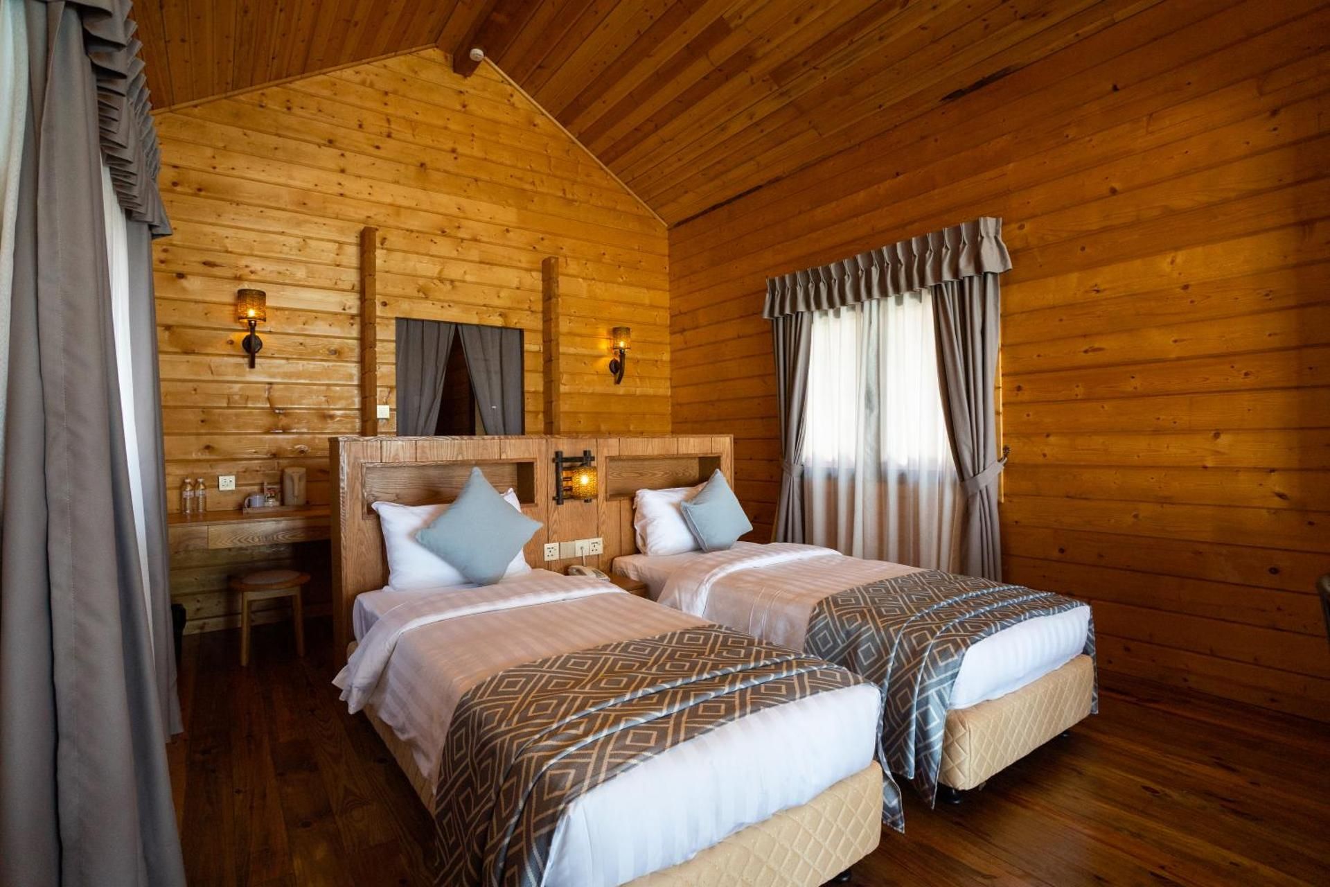  SEA & LAND TRANSFER INCLUDED - Premium Chalet Seaview Twin