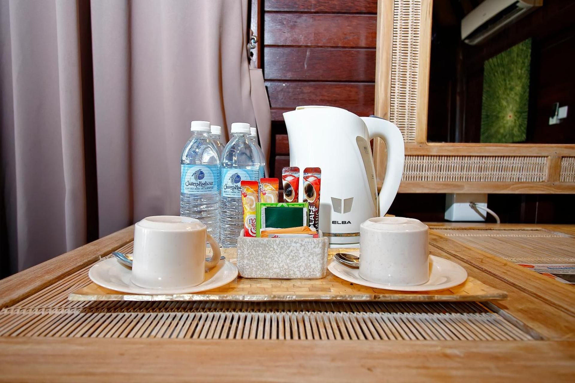 SEA & LAND TRANSFER INCLUDED - Chalet Sea View Twin