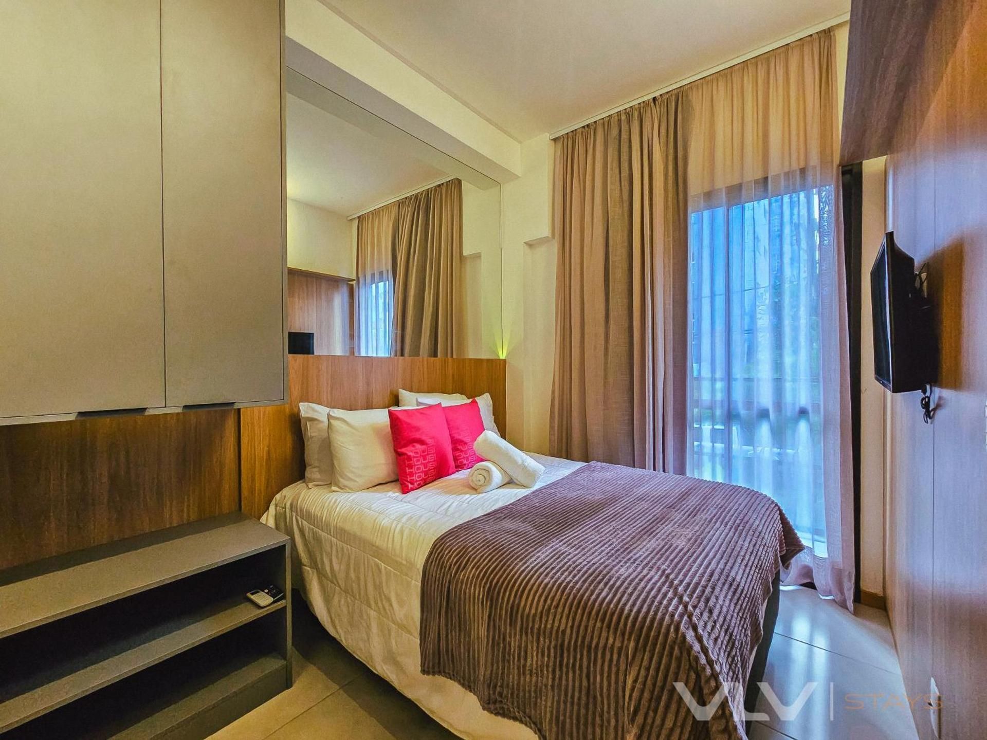 One-Bedroom Premier Apartment