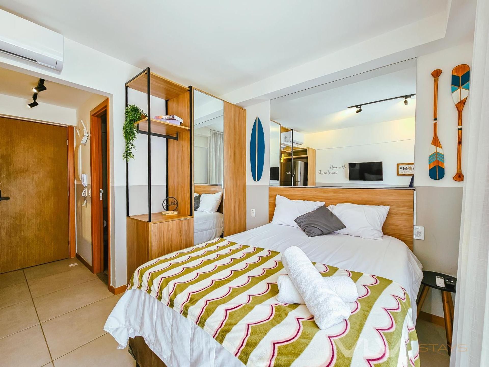 Studio Apartment with Queen Bed