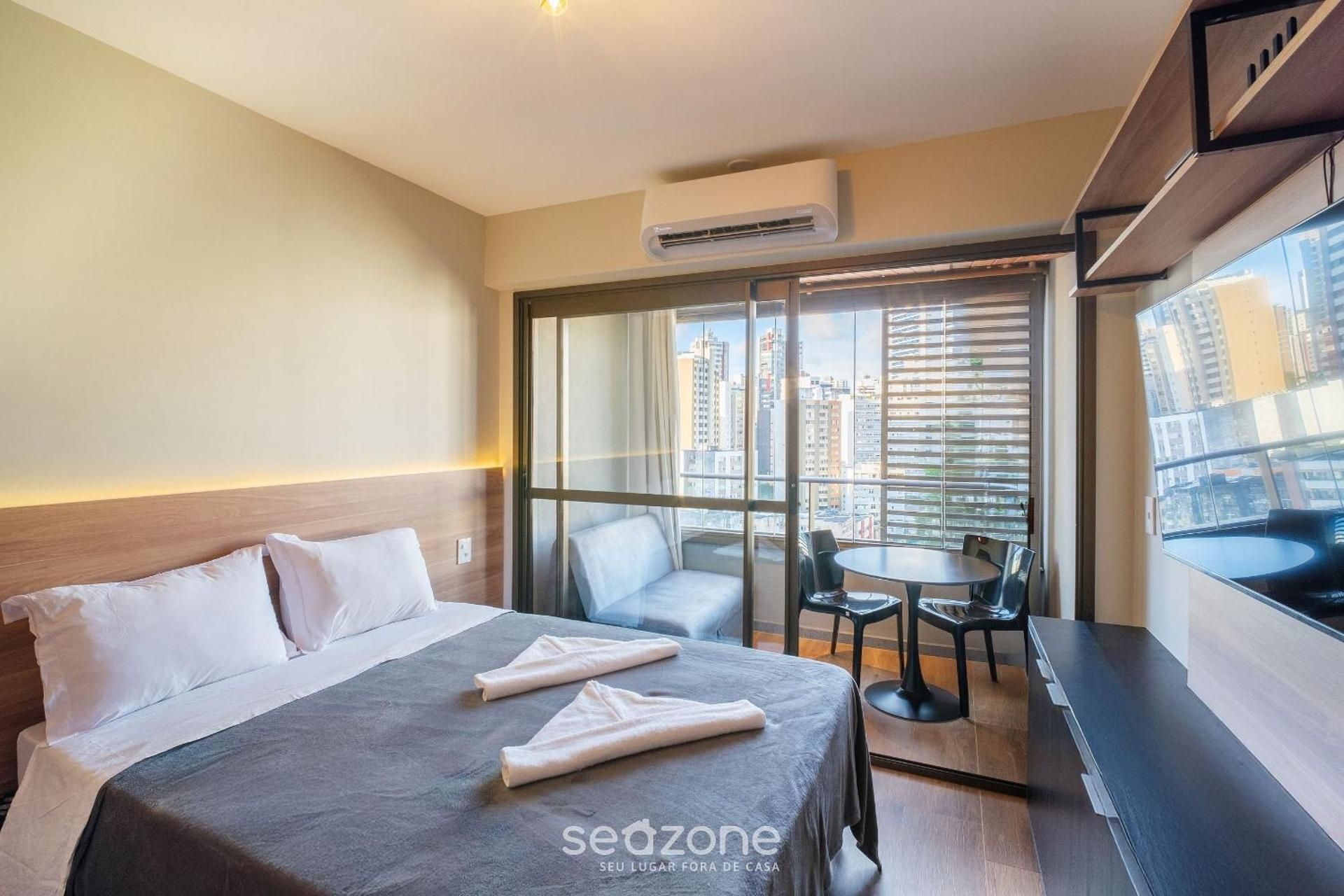 Studio Apartment with Balcony