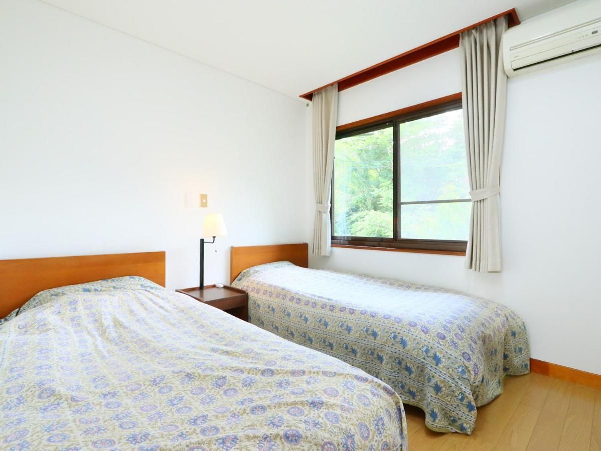 Twin Room with Mountain View