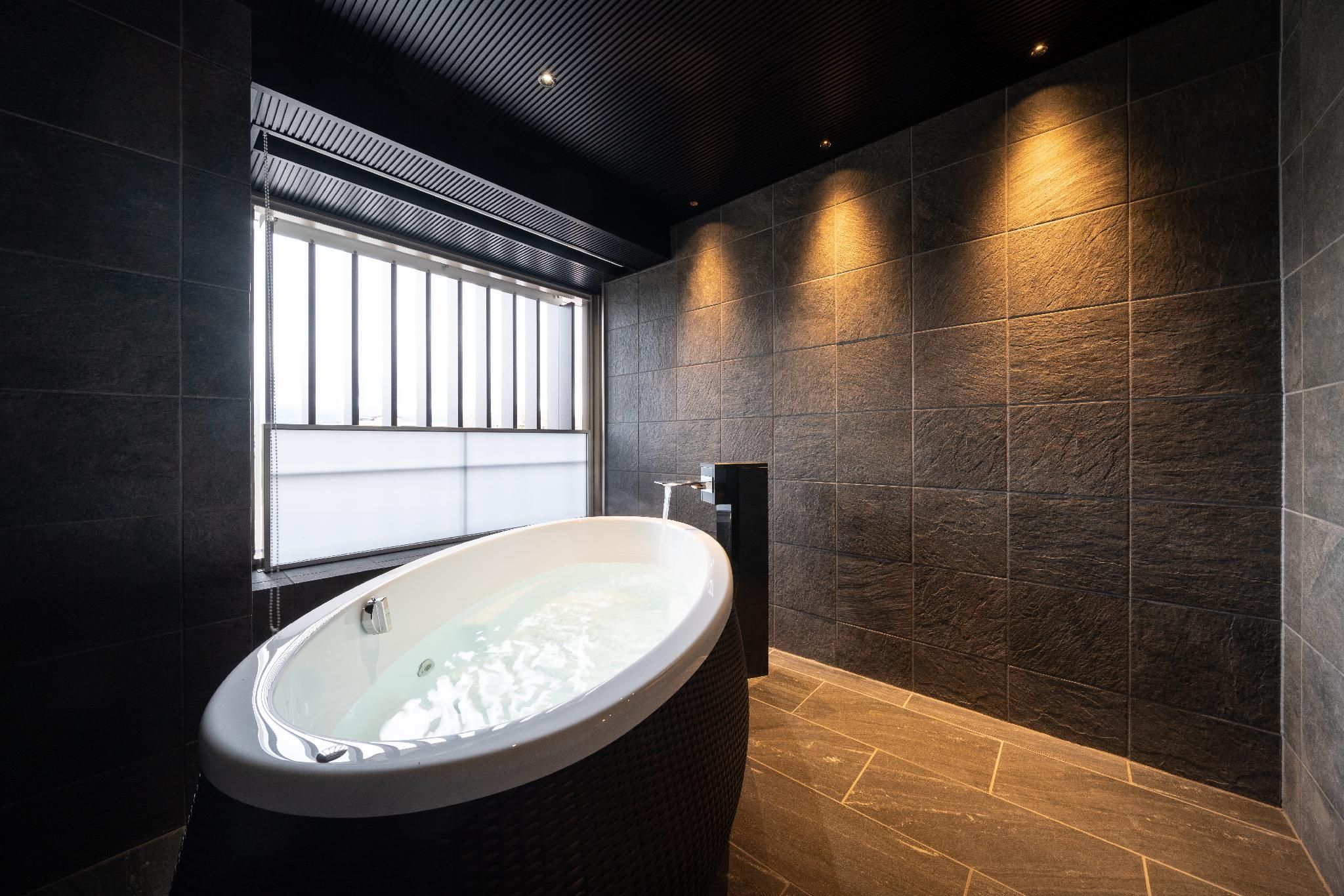 5th Floor Mount Fuji View Japanese-Western Style Room with Bath