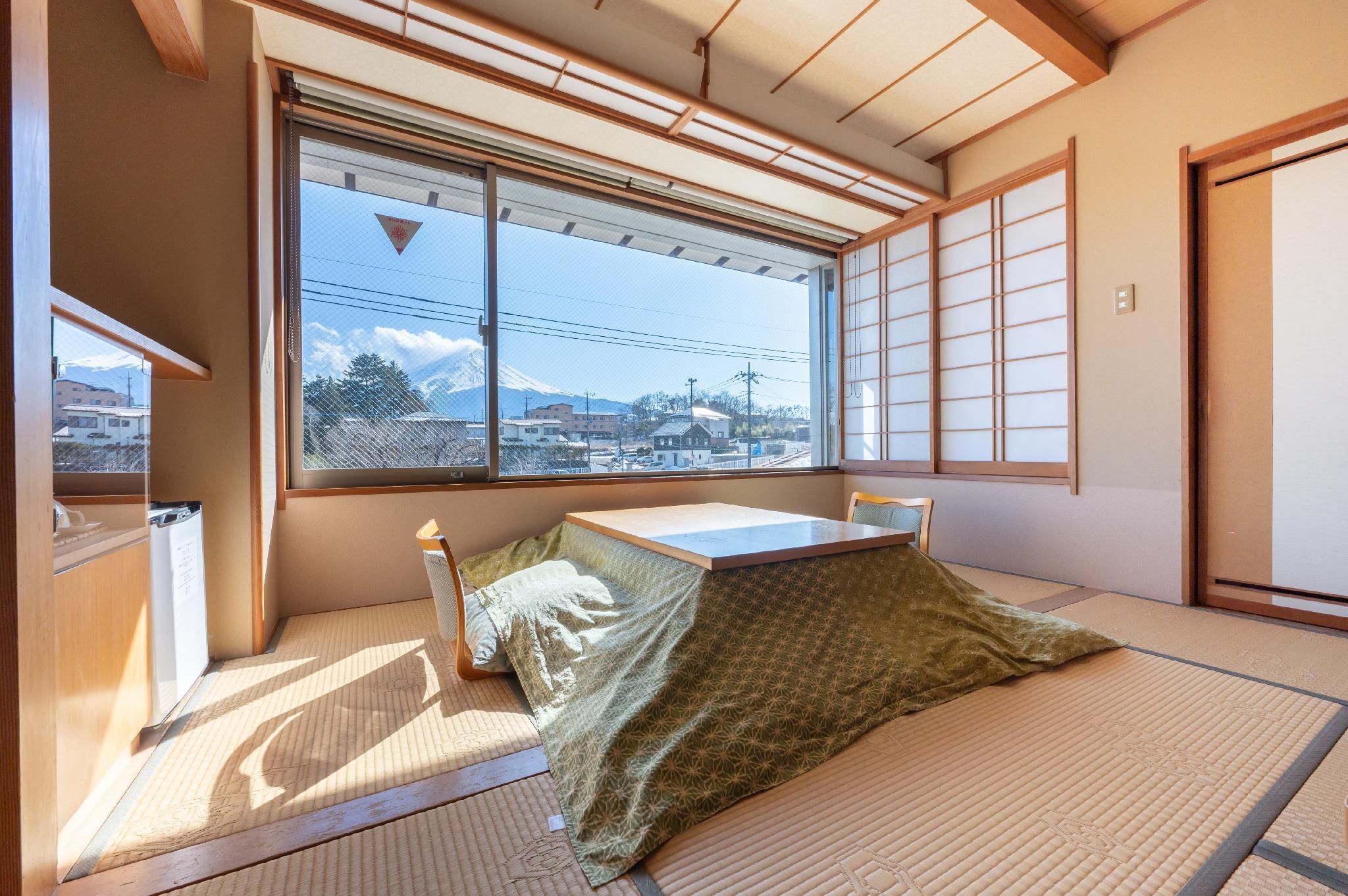 2nd-3rd Floor Mount Fuji View Japanese Style Room with 10 Tatami, Bath and Kotatsu