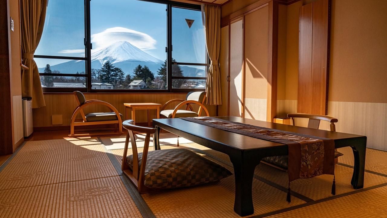 4th Floor Mount Fuji Japanese-Western Style Room with Bath and Window Side Bed