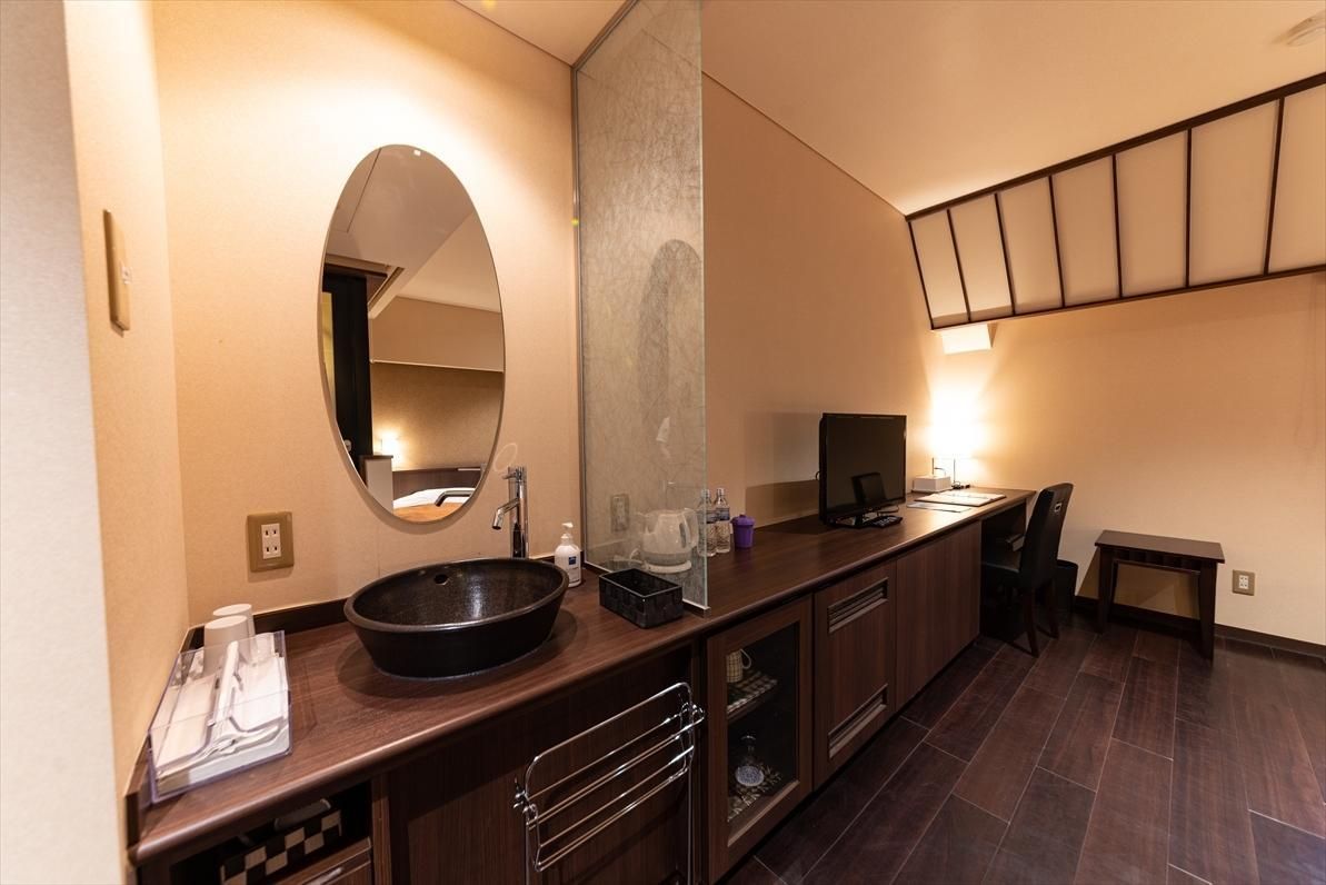 4th Floor Western Style Room with 2 Beds and without Mt. Fuji View