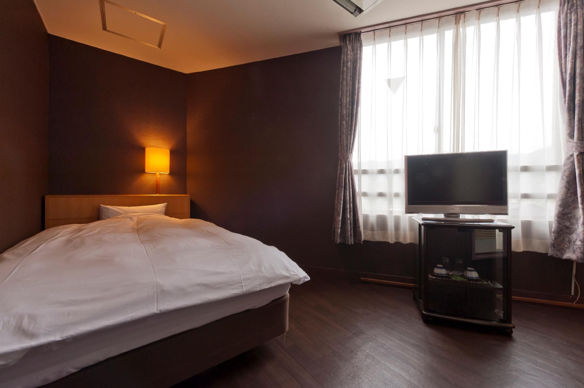 Small Room with Semi-Double Bed, without Mt. Fuji View