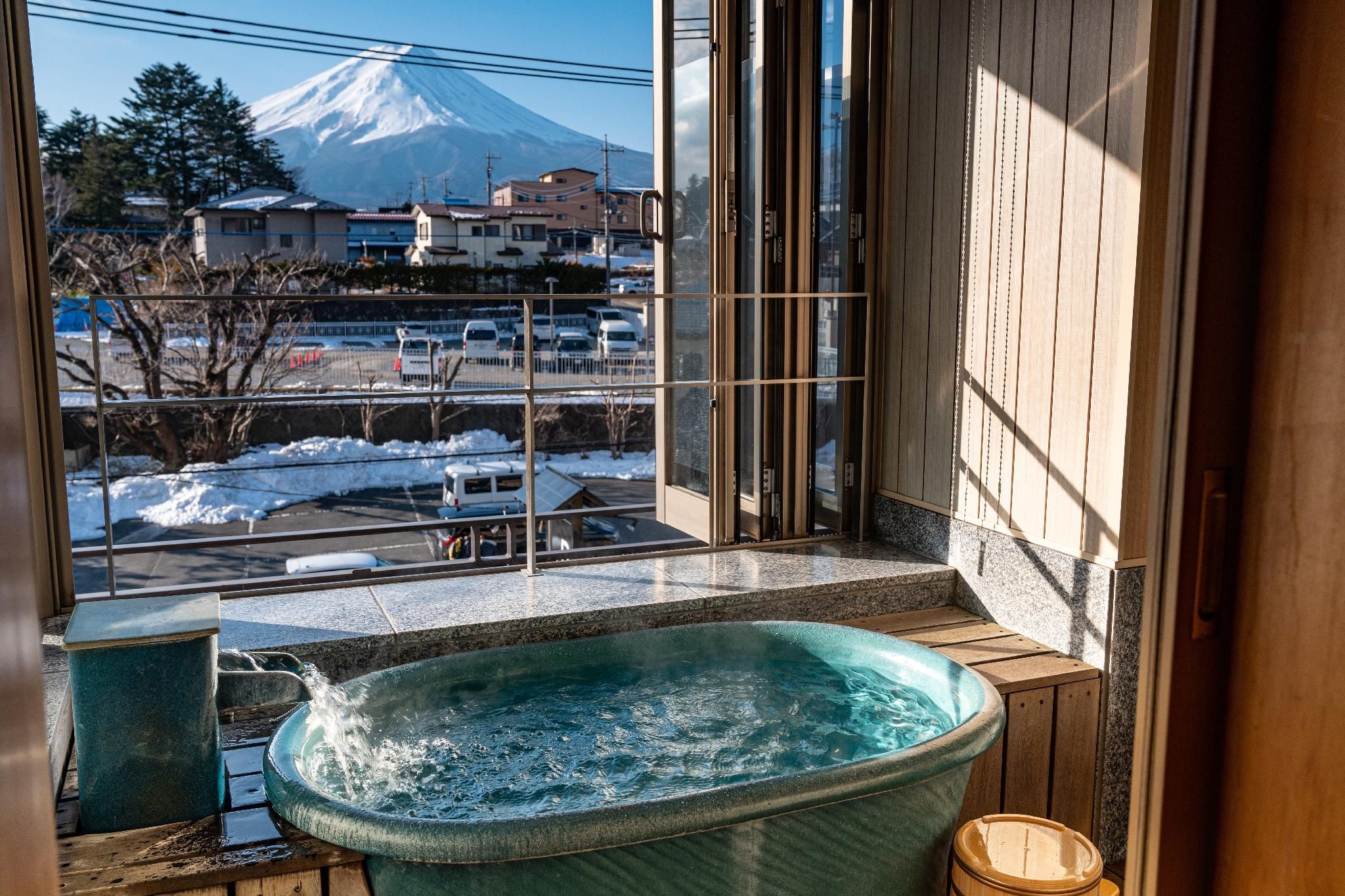 2nd-3rd Floor Mount Fuji View Japanese Style Room with 10 Tatami, Bath and Kotatsu
