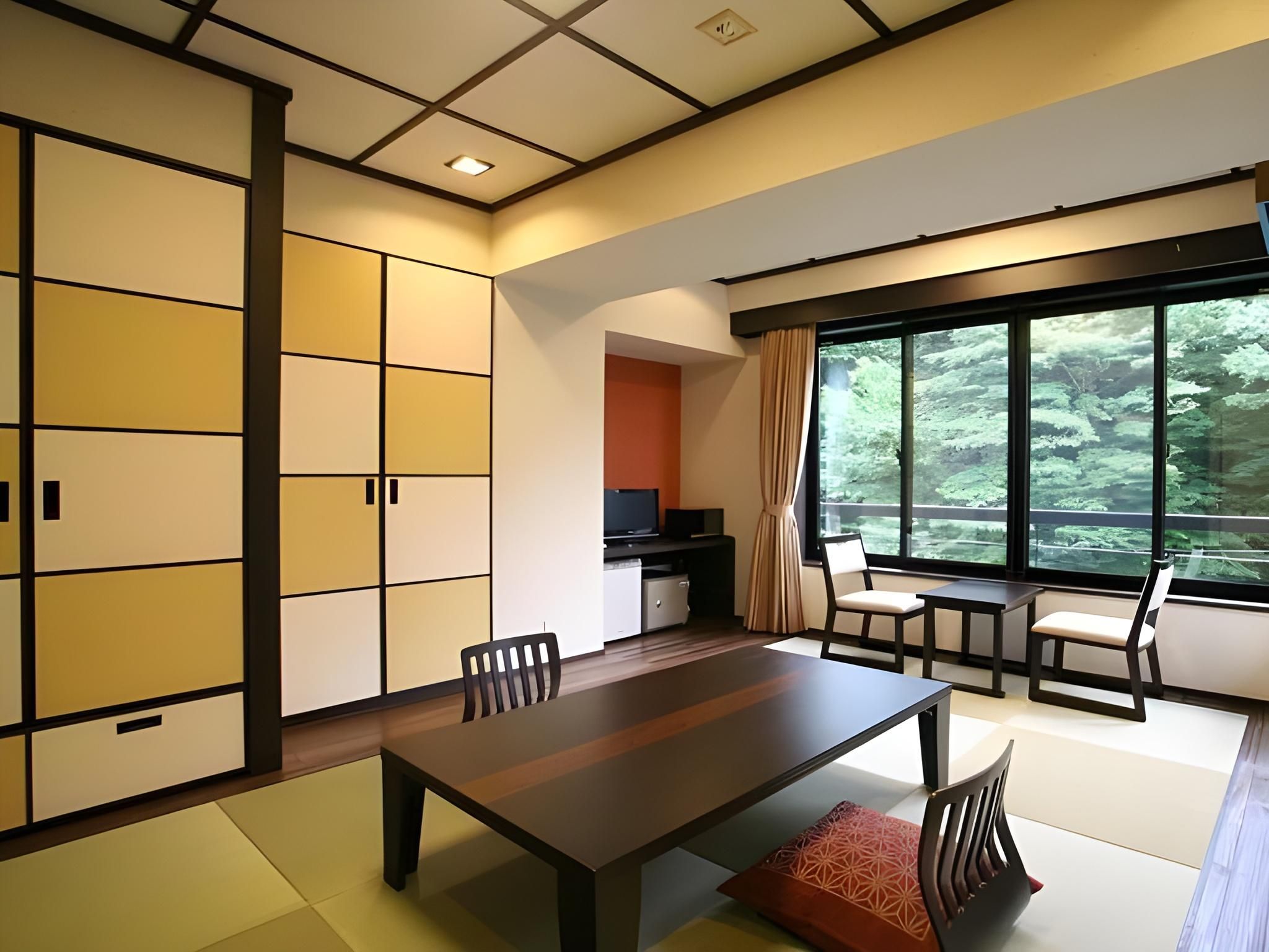 Japanese-style Room*Has shower, no bath in room - Non-Smoking
