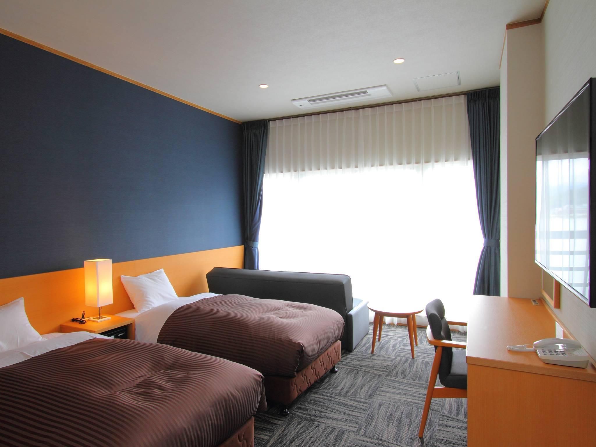 Mount Fuji and Lake View Twin Room with Terrace - Non-Smoking