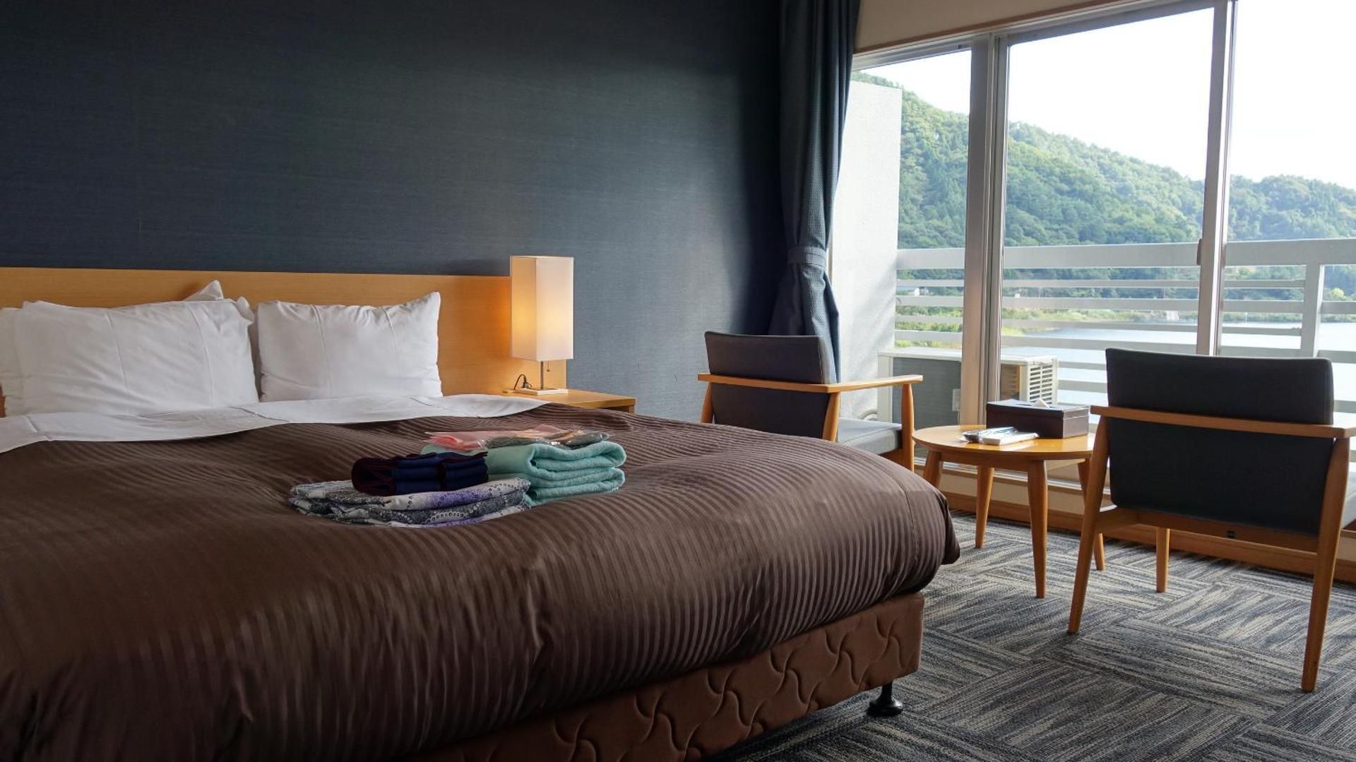 Double Room with Mt.Fuji and Lake View- Non-Smoking