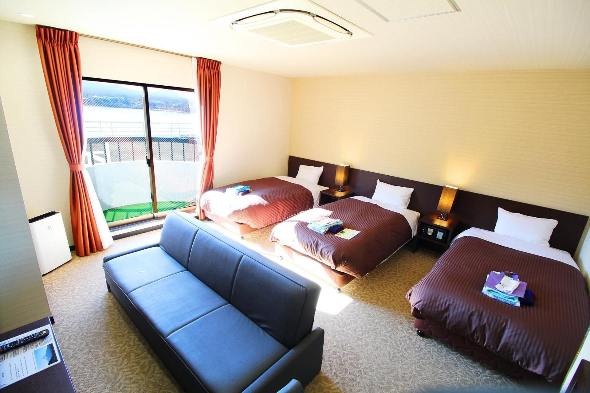 Triple Room with Mt.Fuji and Lake View - Non-Smoking