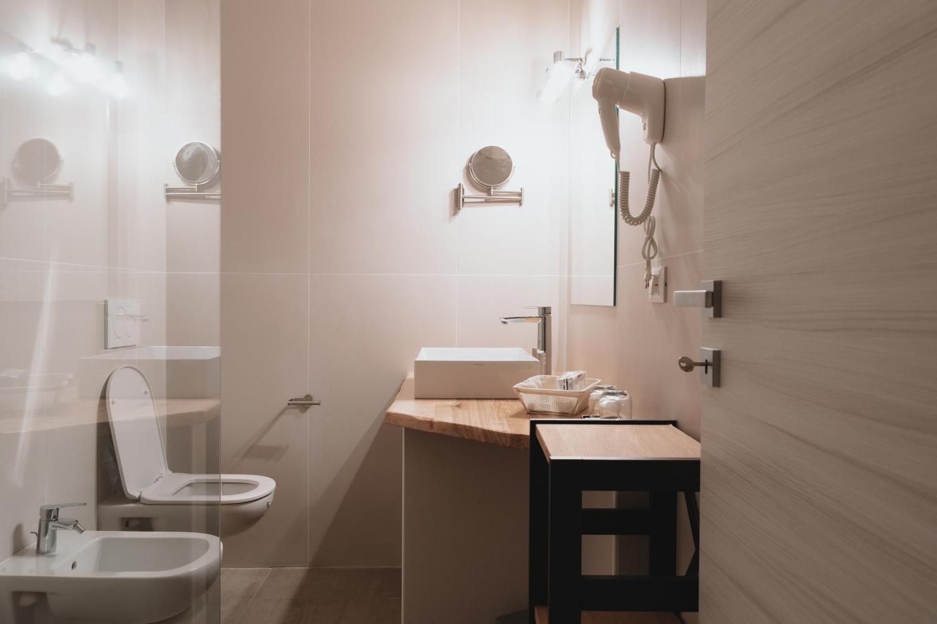 Double Room with Private Bathroom